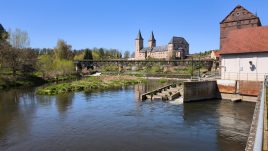 Mehr über den Artikel erfahren Postkartenblick auf Rochlitz